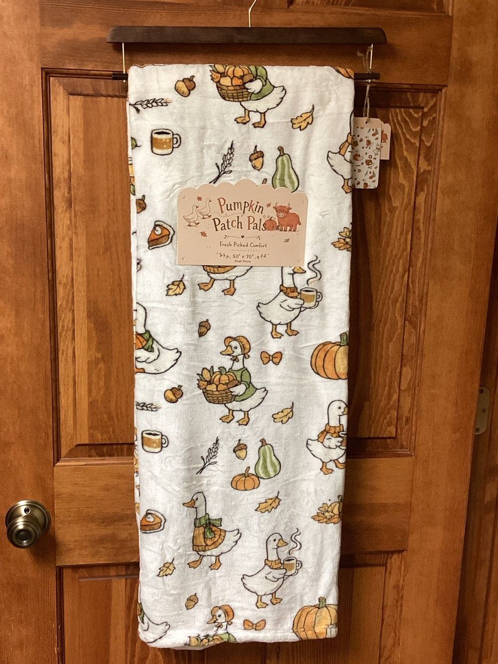 Pumpkin Patch Pals Autumn Goose/Duck Blanket 🪿